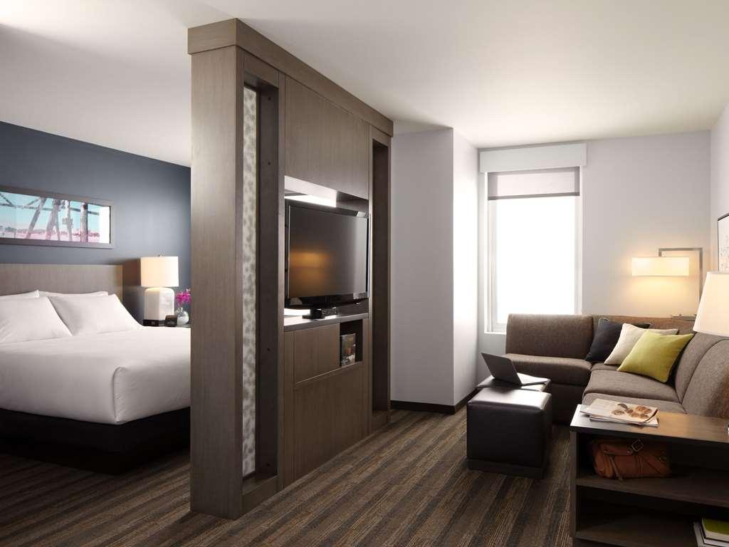 Hyatt House Chicago Medical/University District Exterior foto